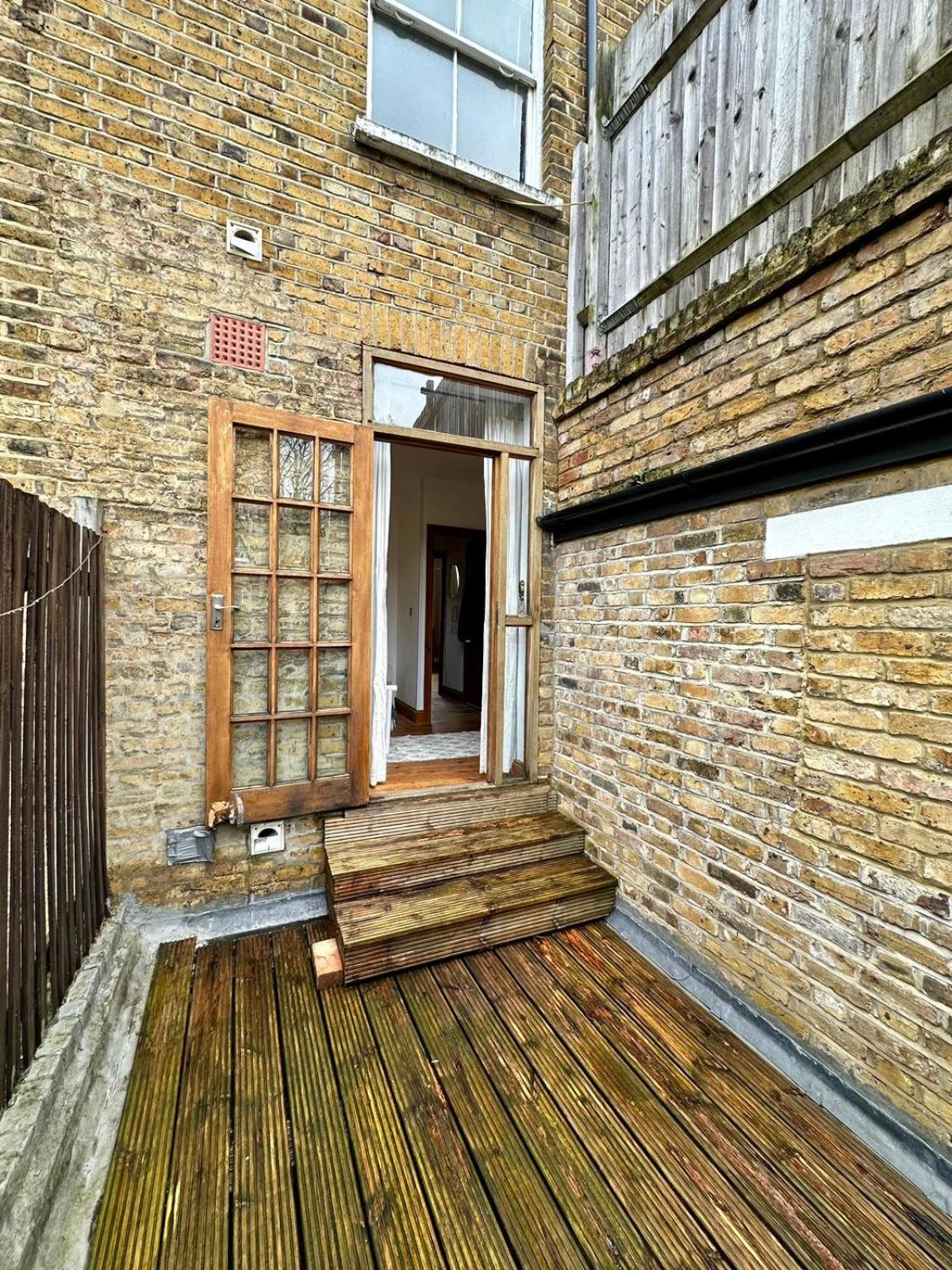 Lovely 1 Bed Apartment 2 Min To Station Лондон Экстерьер фото